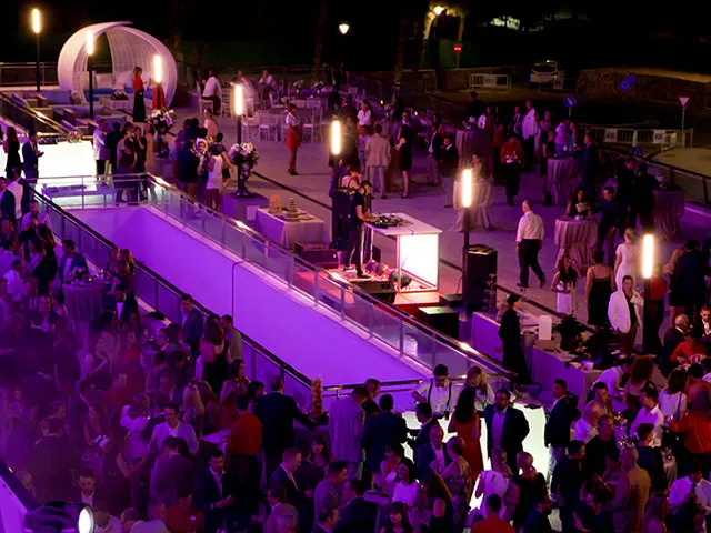 Cortador de jamón para eventos